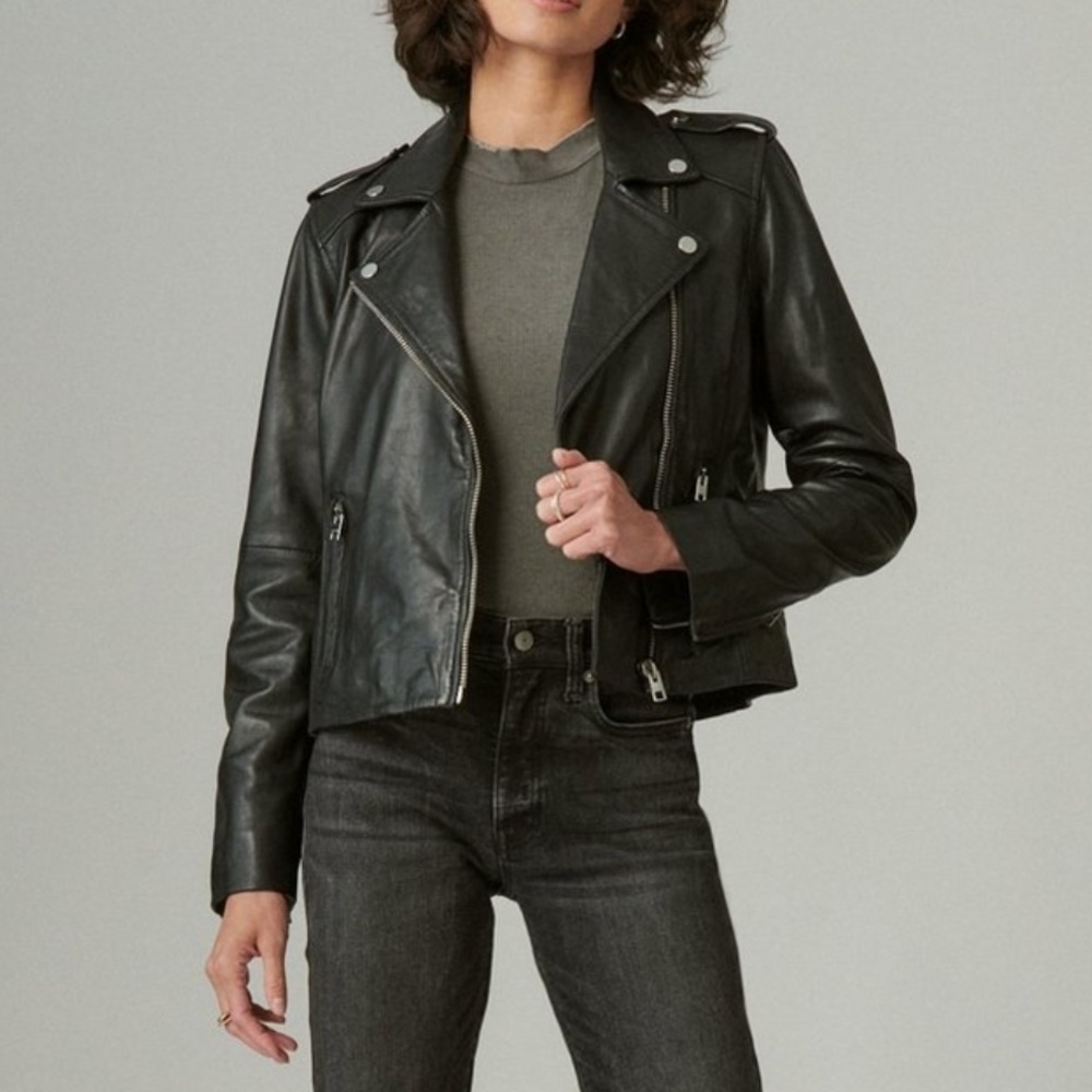 Leather jacket 😍